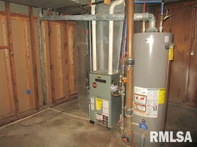 $89,900 | 2204 Easter Avenue, Pekin, IL 61554