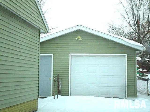 $89,900 | 2204 Easter Avenue, Pekin, IL 61554