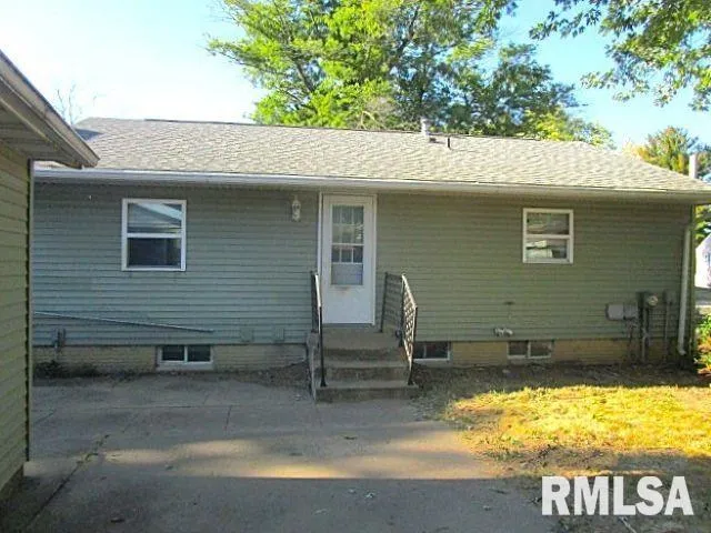 $89,900 | 2204 Easter Avenue, Pekin, IL 61554