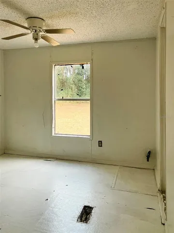 $115,900 | 16075 Northwest 37th Terrace, Reddick, FL 32686