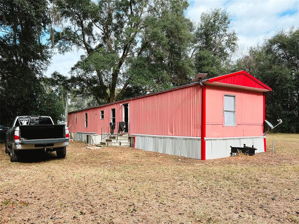 16075 Northwest 37th Terrace Reddick, FL 32686 - Photo 2 of 22