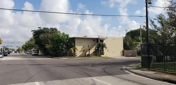 $1,500 | 1 Northeast 78th Street, Unit 9, Miami, FL 33138