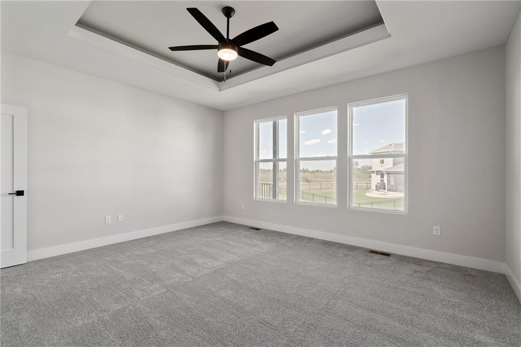 8978 Shady Bend Road Lenexa, KS 66227 - Photo 27 of 48