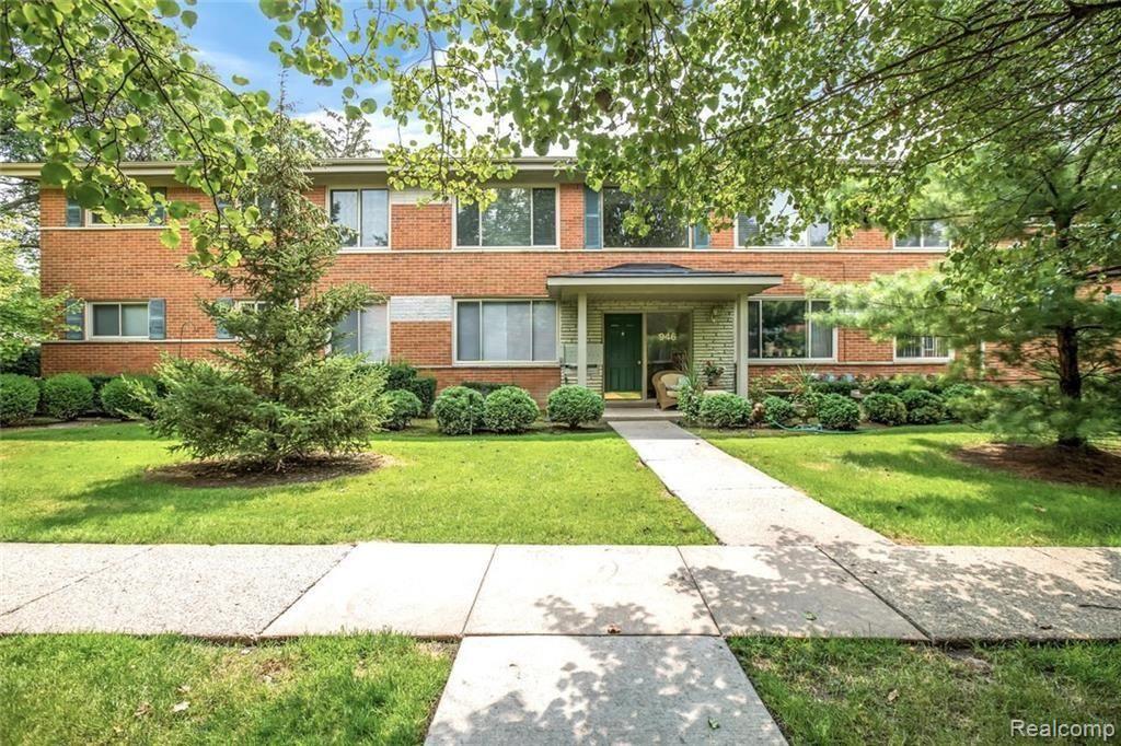 868 North Adams Road Birmingham, MI 48009 - Photo 1 of 17