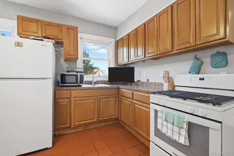 $2,199,999 | 124 West Lincoln Avenue, Mount Vernon, NY 10550