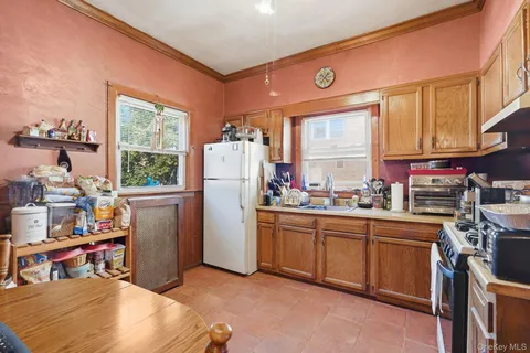 $2,199,999 | 124 West Lincoln Avenue, Mount Vernon, NY 10550