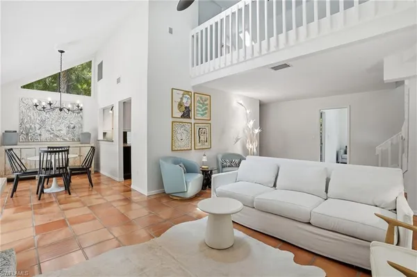 $550,000 | 1245 Solana Road, Naples, FL 34103