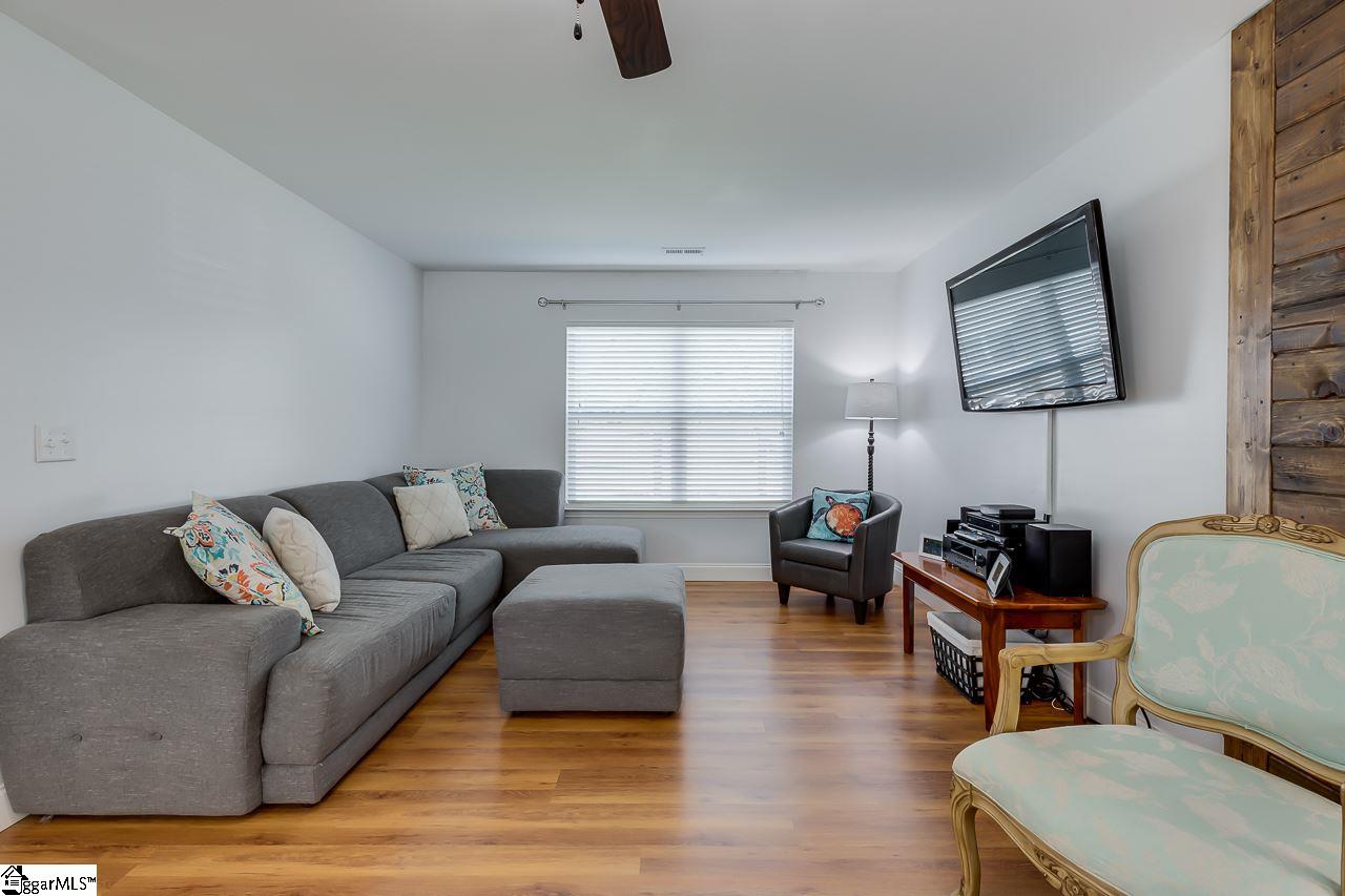 411 West Belvue Road Greenville, SC 29609 - Photo 8 of 34 Gallery Image 8