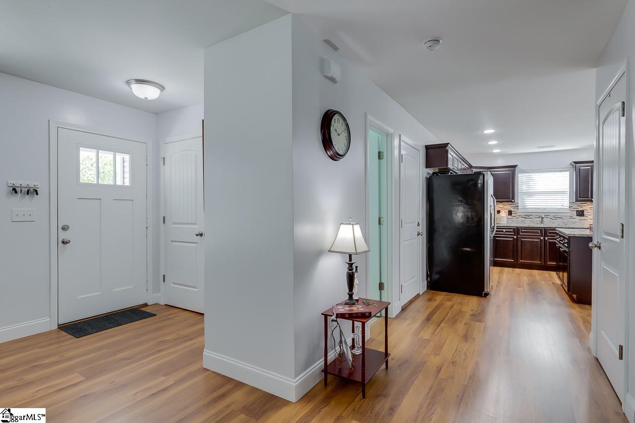 411 West Belvue Road Greenville, SC 29609 - Photo 10 of 34 Gallery Image 10