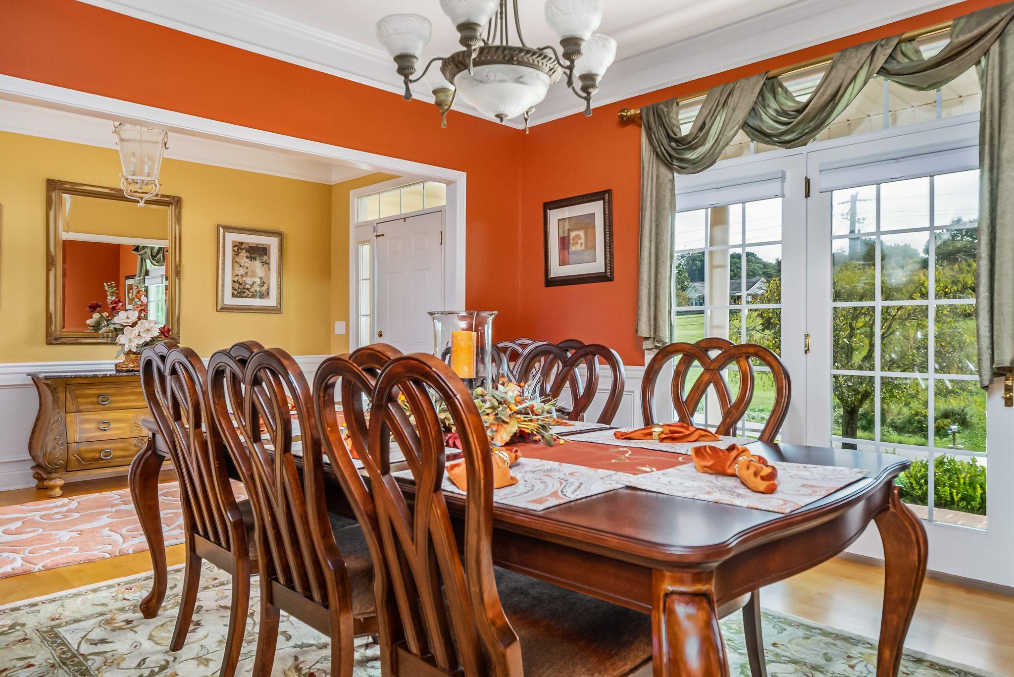 1398 Dunlap Road Kingsport, TN 37663 - Photo 8 of 49 Dining Room