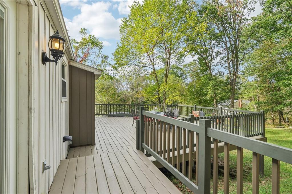 151 McIntyre Road Pittsburgh, PA 15237 - Photo 39 of 50 Large deck with access from dining room