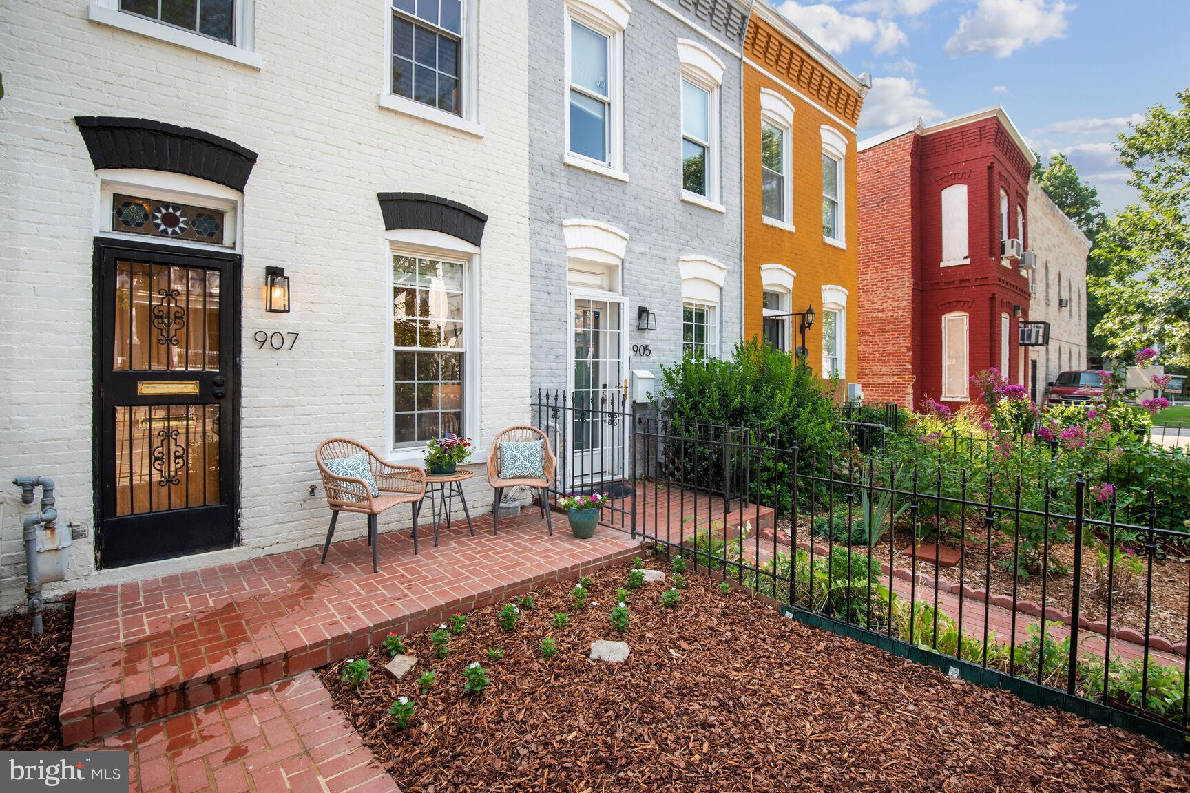 907 8th Street Northeast Washington, DC 20002 - Photo 2 of 33