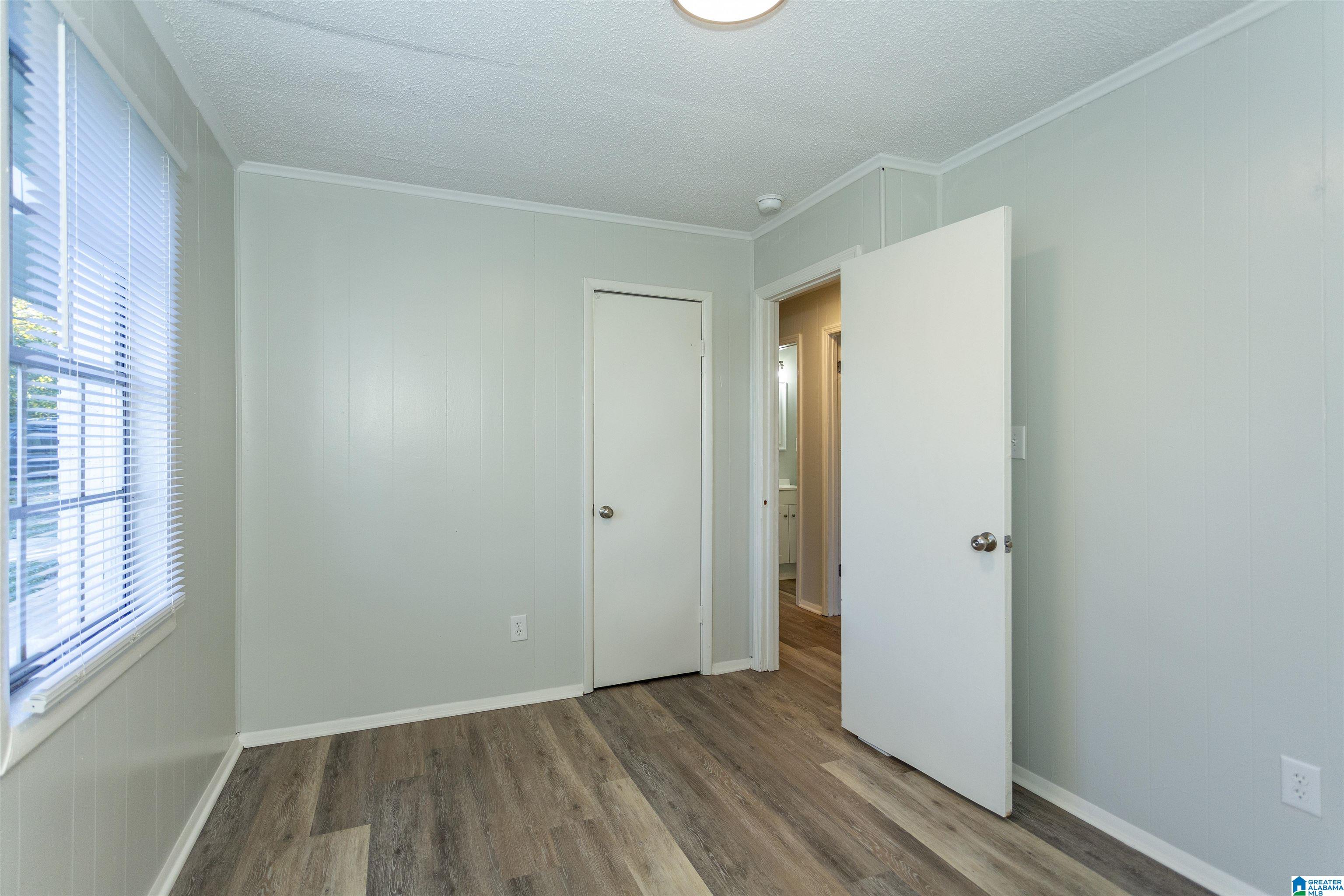 724 Illinois Road Birmingham, AL 35221 - Photo 29 of 33