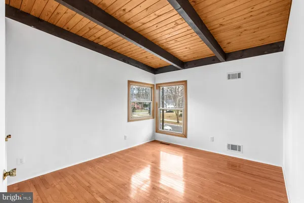 $995,000 | 900 Azalea Drive, Rockville, MD 20850