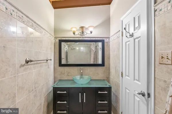 $995,000 | 900 Azalea Drive, Rockville, MD 20850