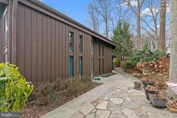 $995,000 | 900 Azalea Drive, Rockville, MD 20850