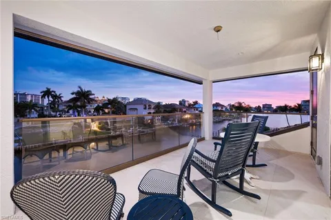 $4,175,000 | 388 Pine Avenue, Naples, FL 34108