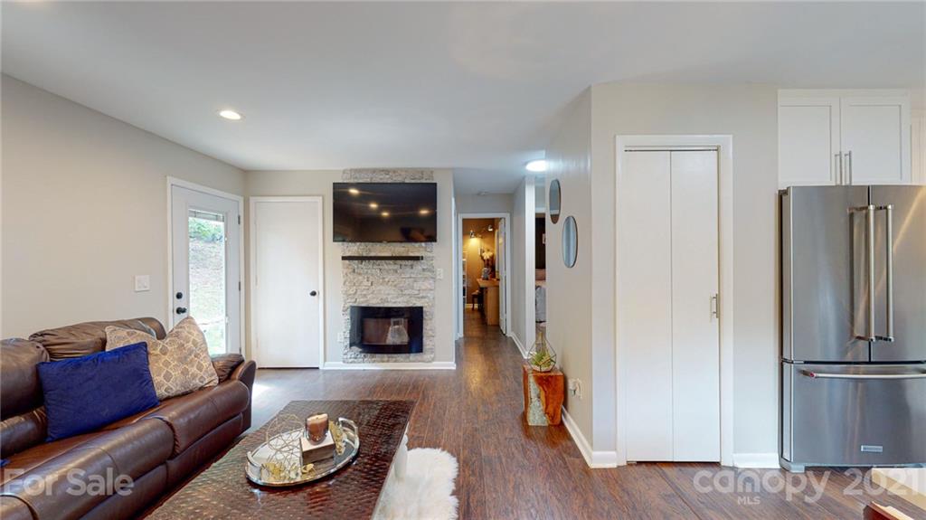 256 Georges Branch Road Candler, NC 28715 - Photo 8 of 17 Gallery Image 8