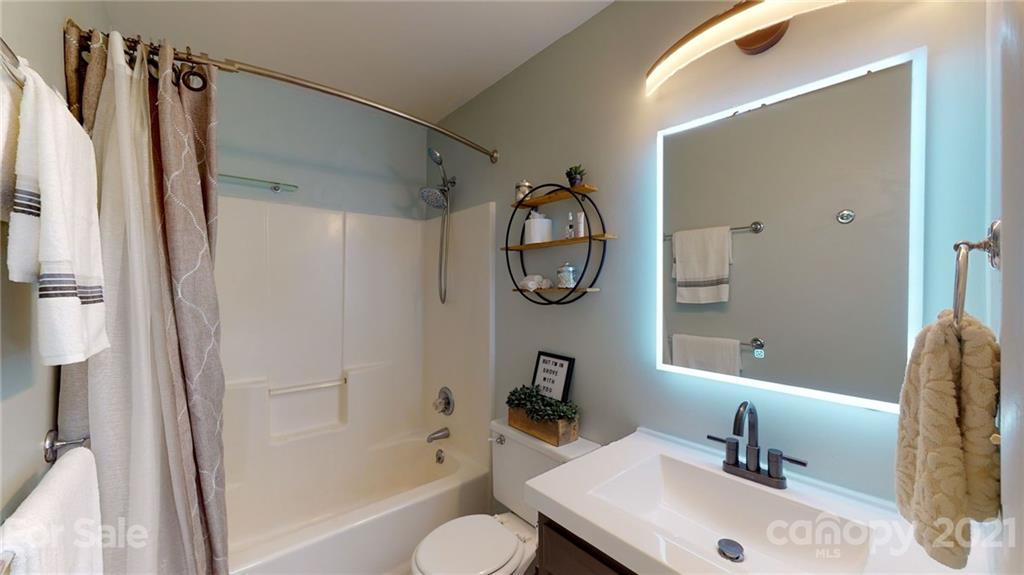 256 Georges Branch Road Candler, NC 28715 - Photo 9 of 17 Gallery Image 9