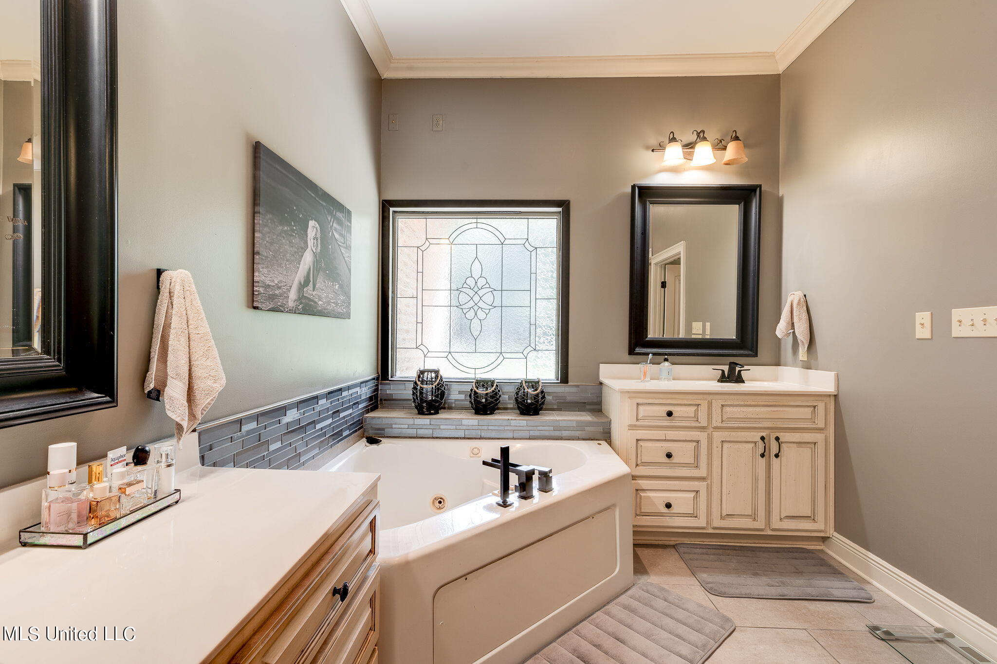 16245 McKay Road Gulfport, MS 39503 - Photo 18 of 50 Master Bathroom