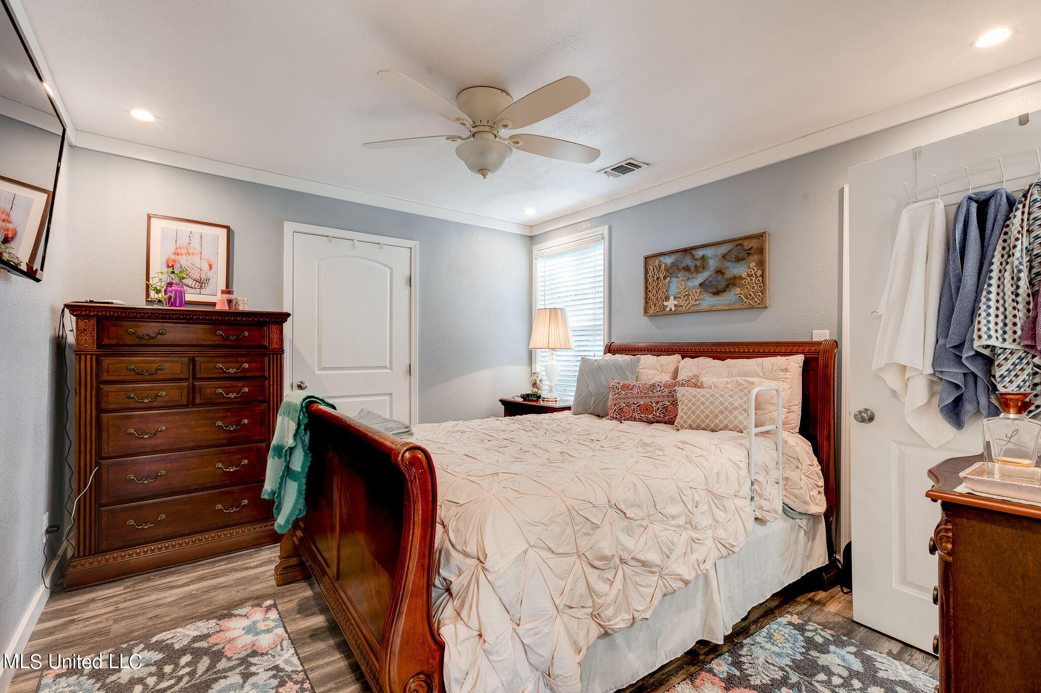 16245 McKay Road Gulfport, MS 39503 - Photo 41 of 50 Apartment bedroom
