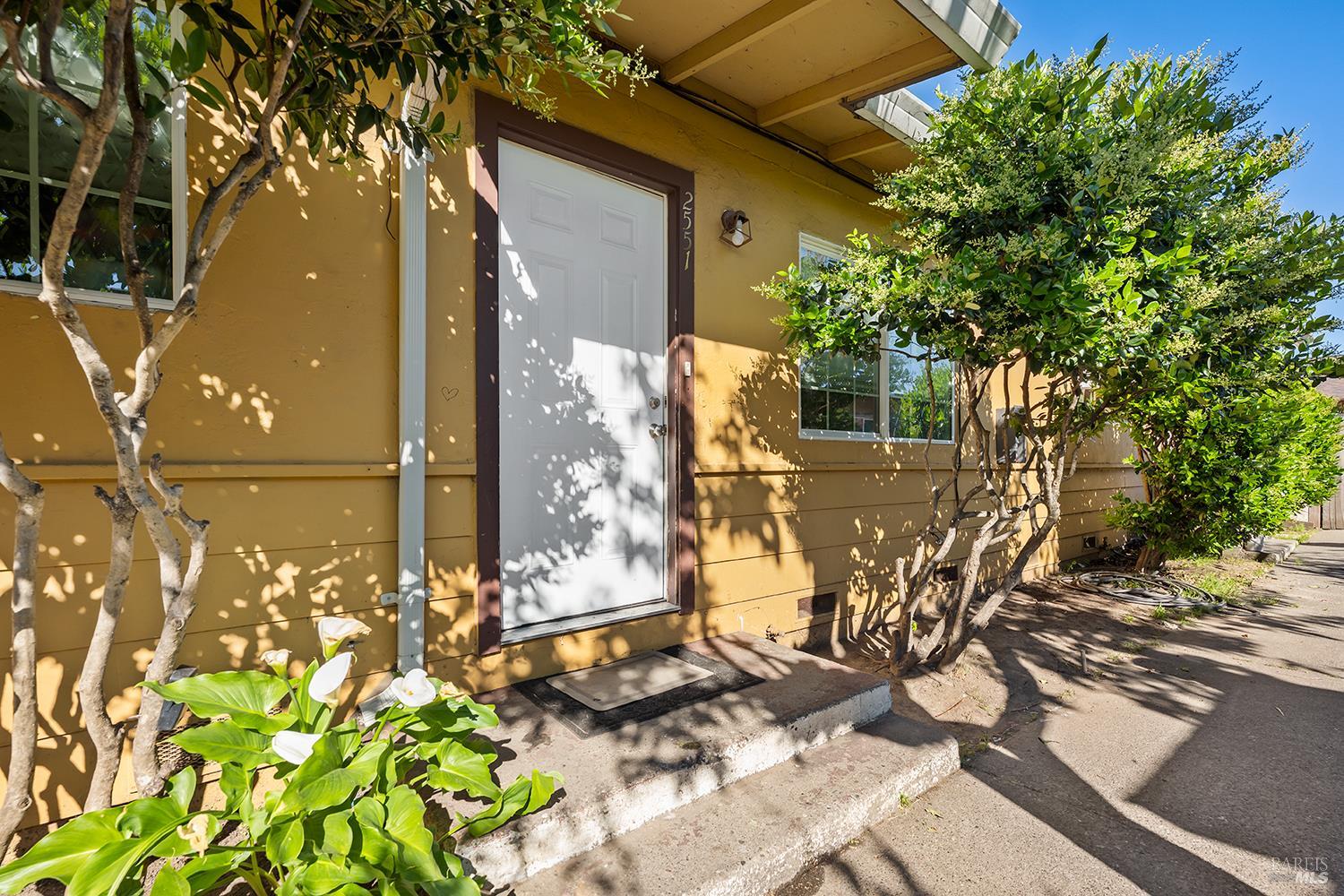 2549-2553 Corby Avenue Santa Rosa, CA 95407 - Photo 1 of 27