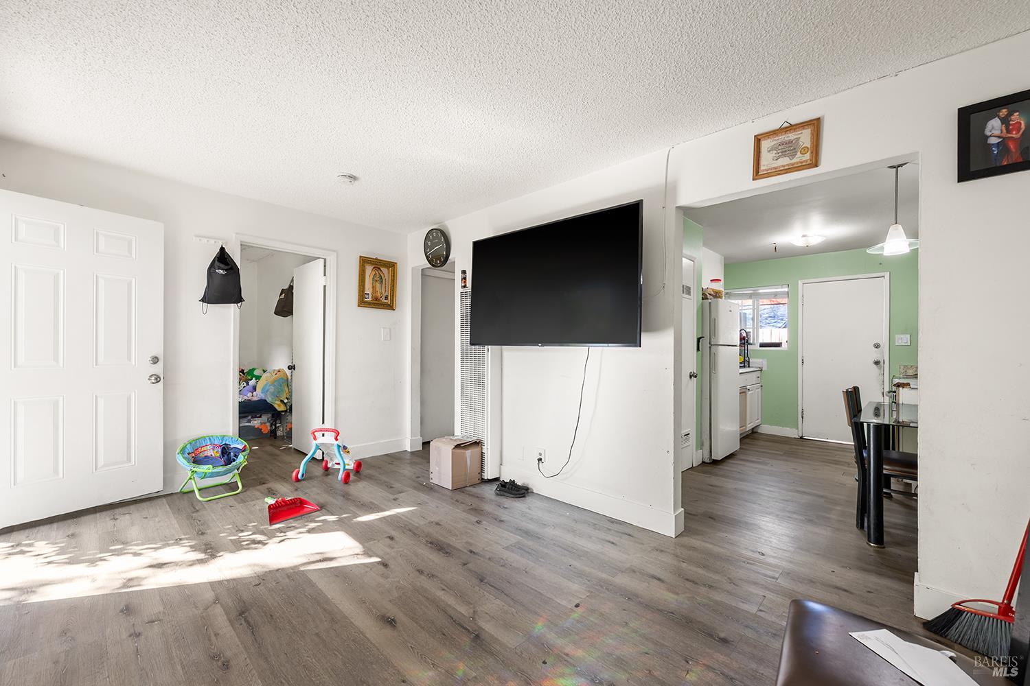 2549-2553 Corby Avenue Santa Rosa, CA 95407 - Photo 2 of 27