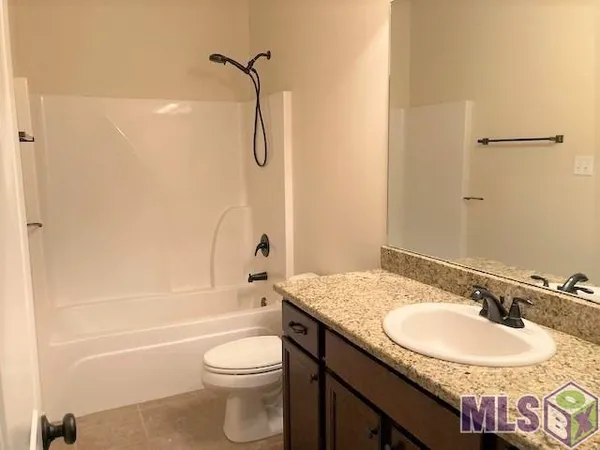 $2,200 | 15389 Mossystone Drive, Prairieville, LA 70769