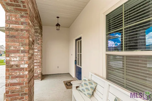 $2,200 | 15389 Mossystone Drive, Prairieville, LA 70769