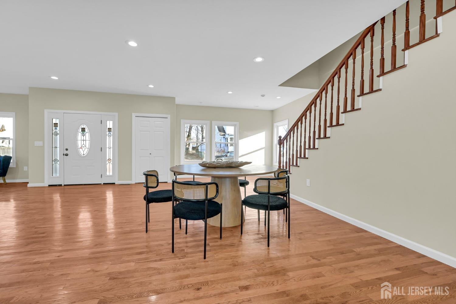 176 Easy Street Edison, NJ 08817 - Photo 17 of 56