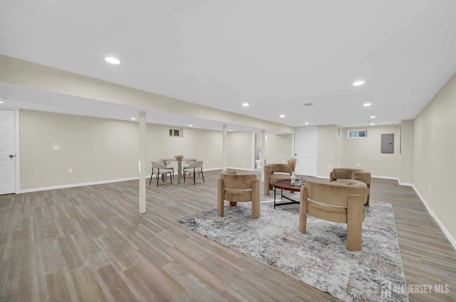 176 Easy Street Edison, NJ 08817 - Photo 29 of 56