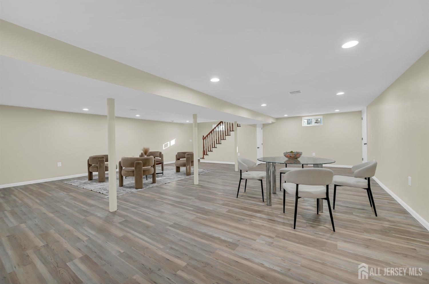 176 Easy Street Edison, NJ 08817 - Photo 31 of 56