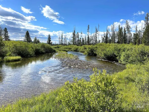 $2,500,000 | 21 Stanley Id 83278, Stanley, ID 83278