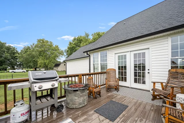 a view of a house with a big yard