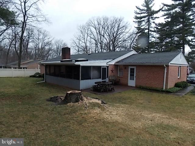 30 Pine Road York, PA 17403 - Photo 3 of 31