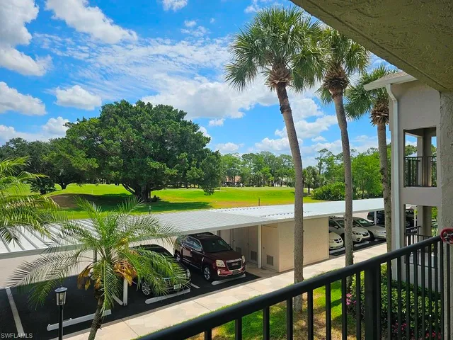 $4,250 | 460 Fox Haven Drive, Unit 1204, Naples, FL 34104