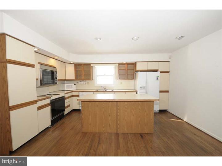 322 South Waterloo Road Devon, PA 19333 - Photo 7 of 15 Kitchen