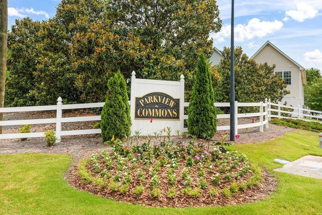 $210,000 | 6947 Gallant Circle Southeast, Unit 10, Mableton, GA 30126