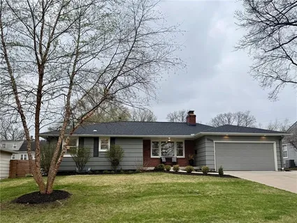 $415,000 | 5709 West 78th Street, Prairie Village, KS 66208