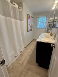 $415,000 | 5709 West 78th Street, Prairie Village, KS 66208