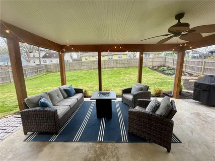 $415,000 | 5709 West 78th Street, Prairie Village, KS 66208