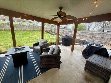 $415,000 | 5709 West 78th Street, Prairie Village, KS 66208