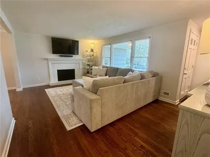 $415,000 | 5709 West 78th Street, Prairie Village, KS 66208