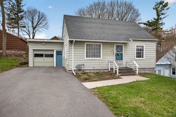 $185,000 | 318 Seeley Road, Syracuse, NY 13224