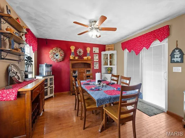 $455,000 | 304 Torrington Lane, Freeburg, IL 62243