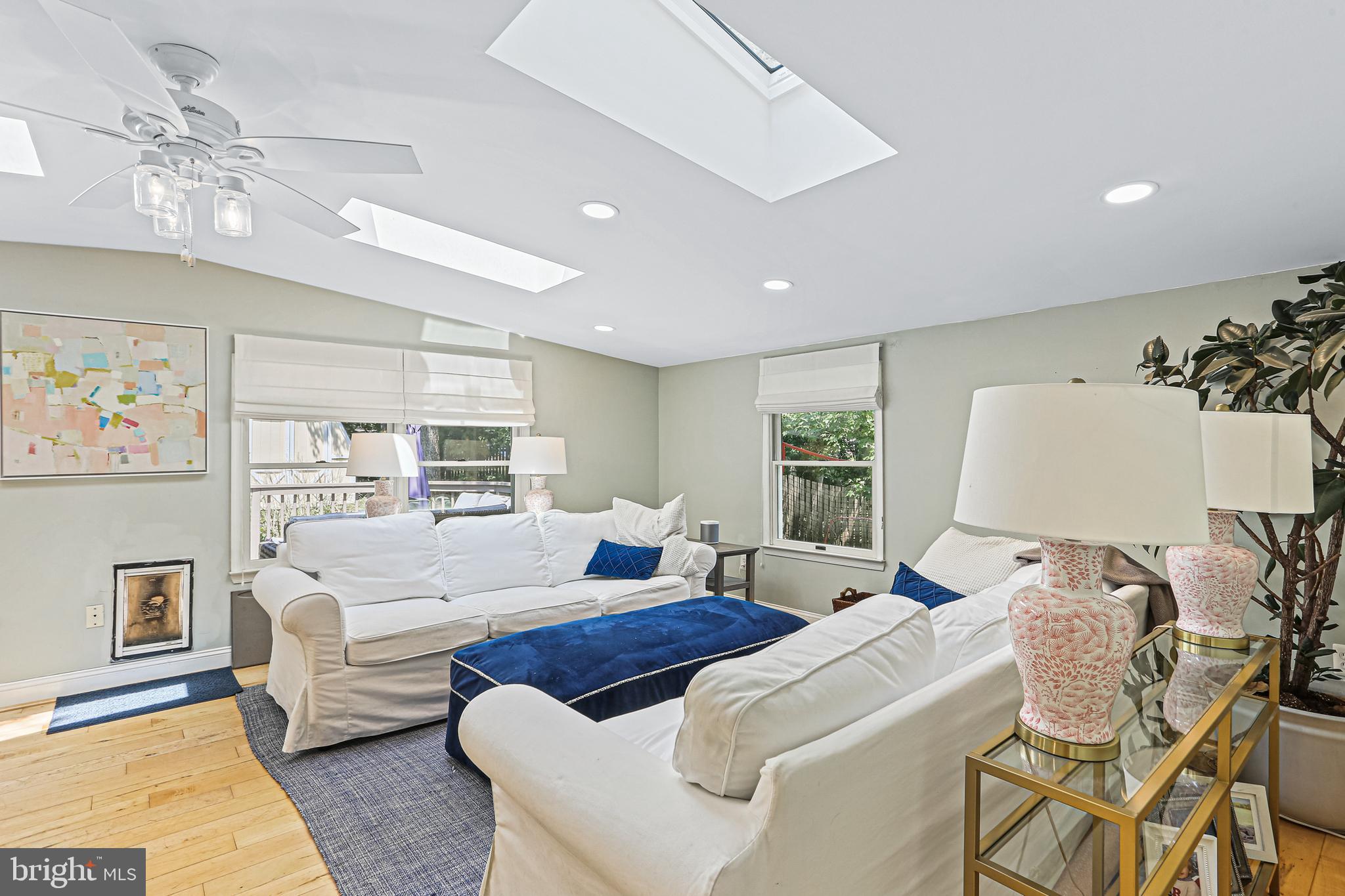 1348 Fishing Creek Road Annapolis, MD 21403 - Photo 14 of 35 Great room