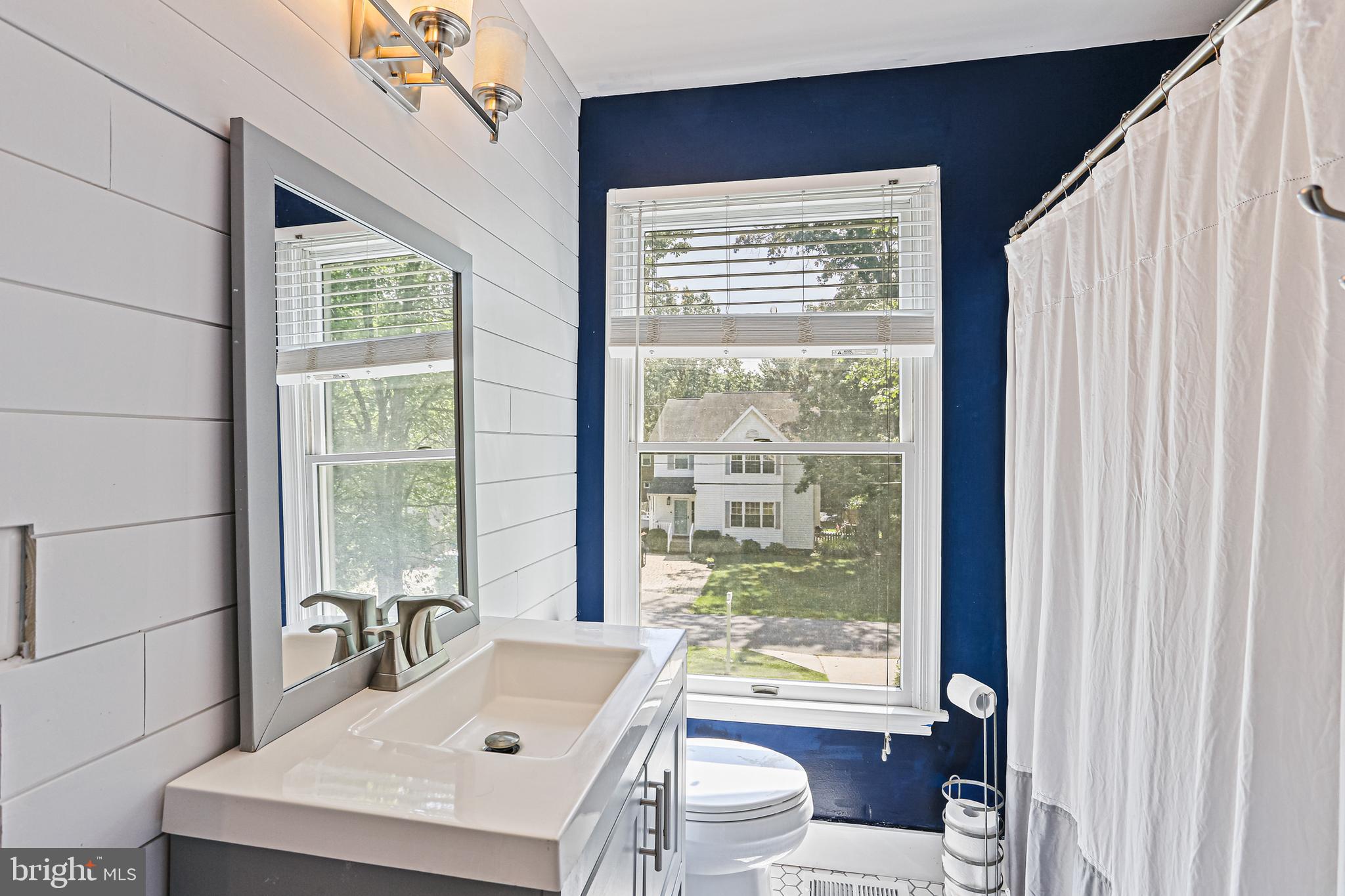 1348 Fishing Creek Road Annapolis, MD 21403 - Photo 24 of 35 Hall bath