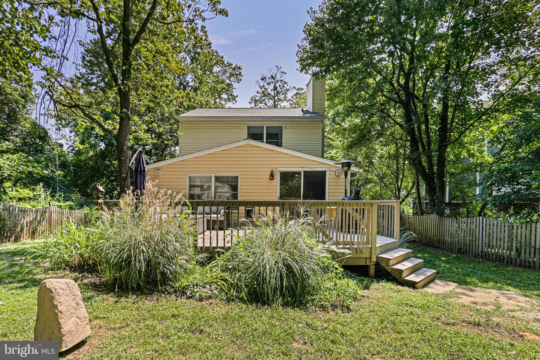 1348 Fishing Creek Road Annapolis, MD 21403 - Photo 32 of 35 Deck and yard