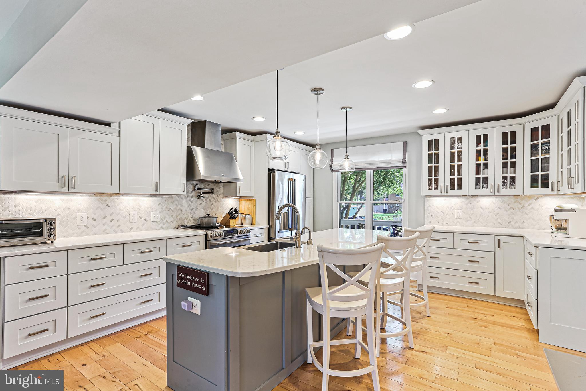1348 Fishing Creek Road Annapolis, MD 21403 - Photo 4 of 35 Kitchen