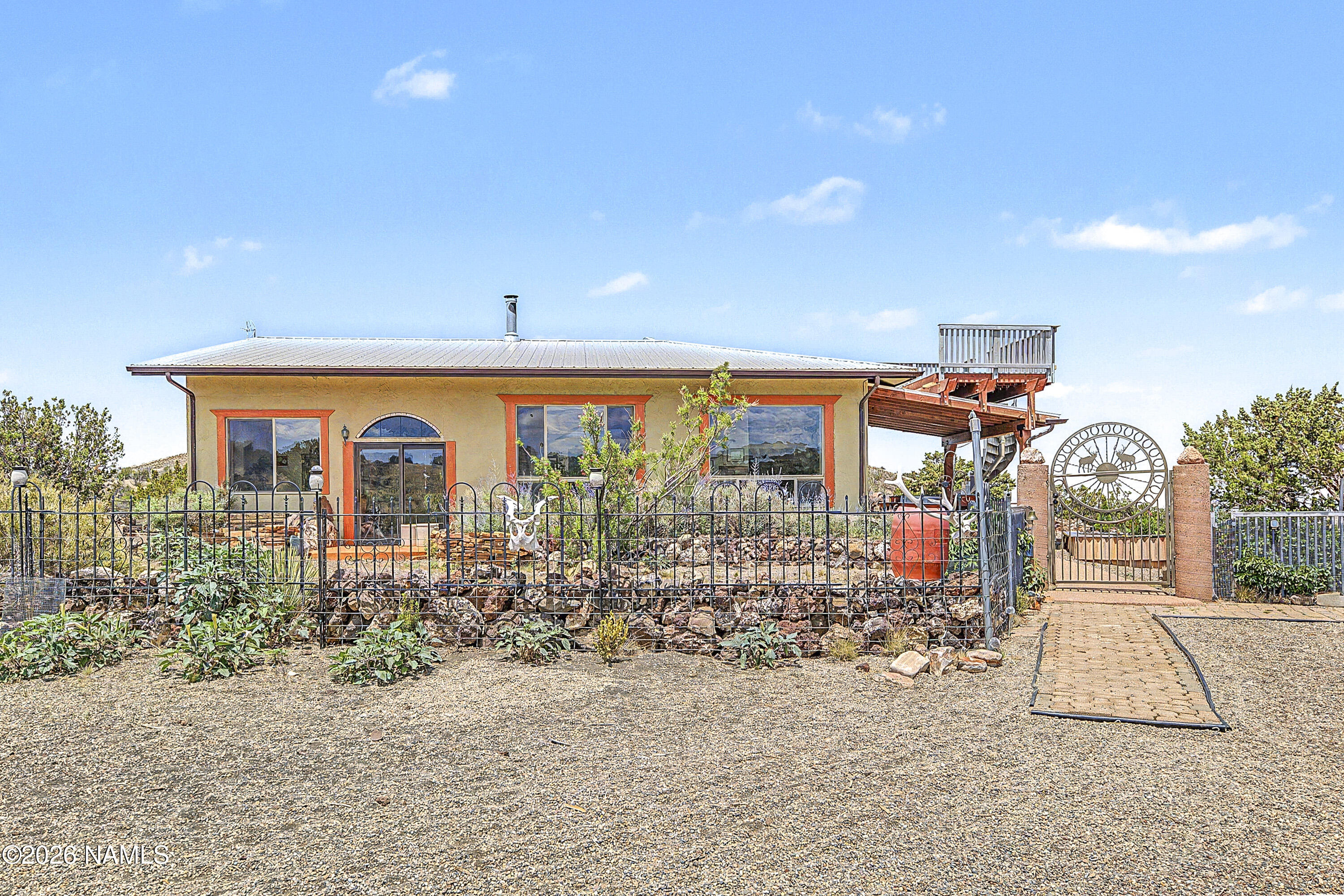 95 Leupp Road Flagstaff, AZ 86004 - Photo 2 of 39 Front